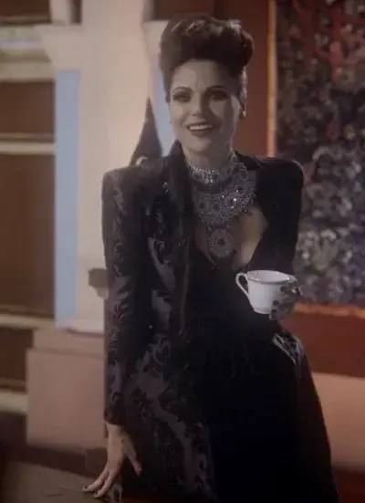 ShrillBox5280의 Regina Mills