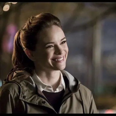 Profile image of Caitlin Snow