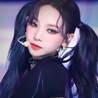 s.lb_12의 카리나