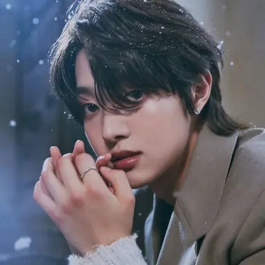 Profile image of EJ