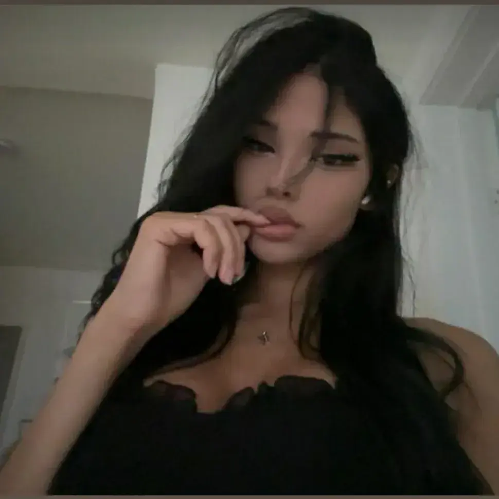 StrongShack1411의 Evelyn, the Teacher