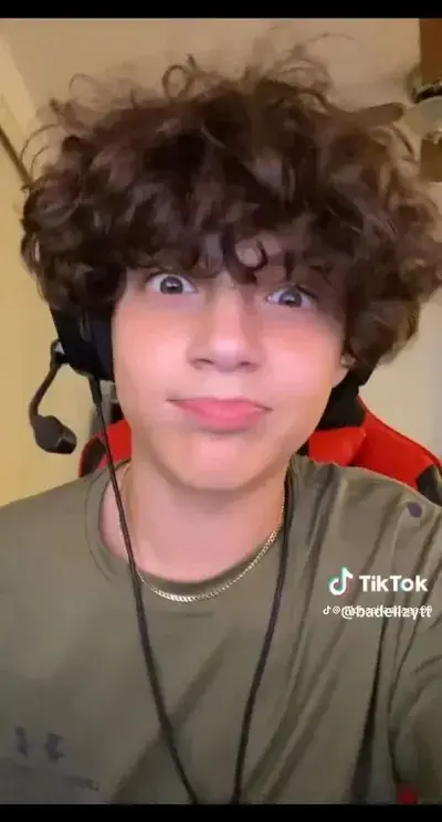 KnottyTune3857의 Ethan Vance