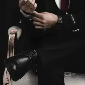 Profile image of Julian Thorne