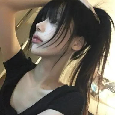 Profile image of Zhixuan