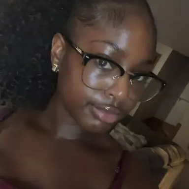 Profile image of Simone