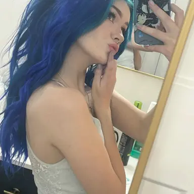 Profile image of Vi