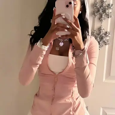 Profile image of Mia