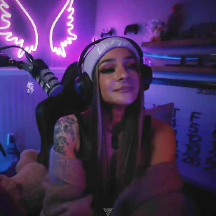 Davion13의 Dakota Kai gaming