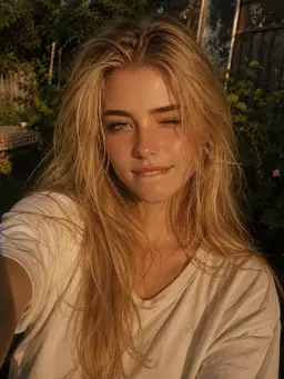 Profile image of Rebecca