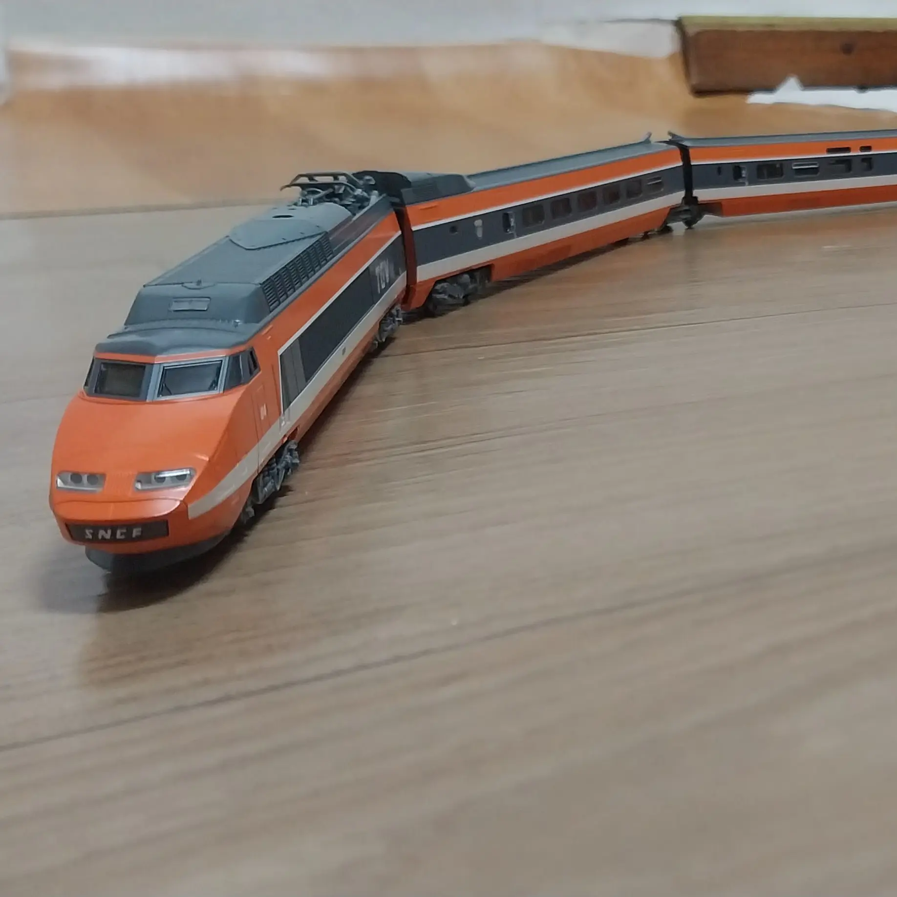 EMDGT26CW-2의 KTX&TGV