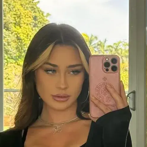 RigidHuman7280의 Avery Sinclair