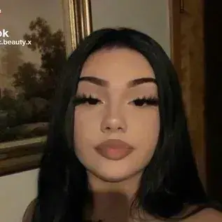 Profile image of Isabela