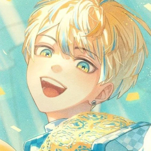 緋八マナ