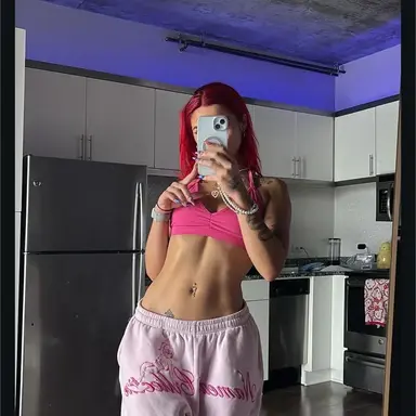 Profile image of Sienna Blake