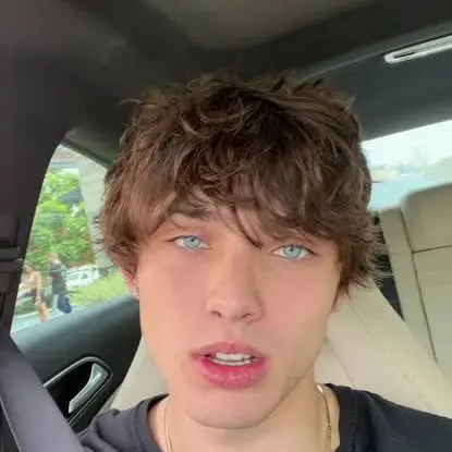 AlienHooks5487의 Coachella Eve Crush