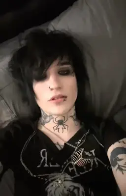 Profile image of Johnnie