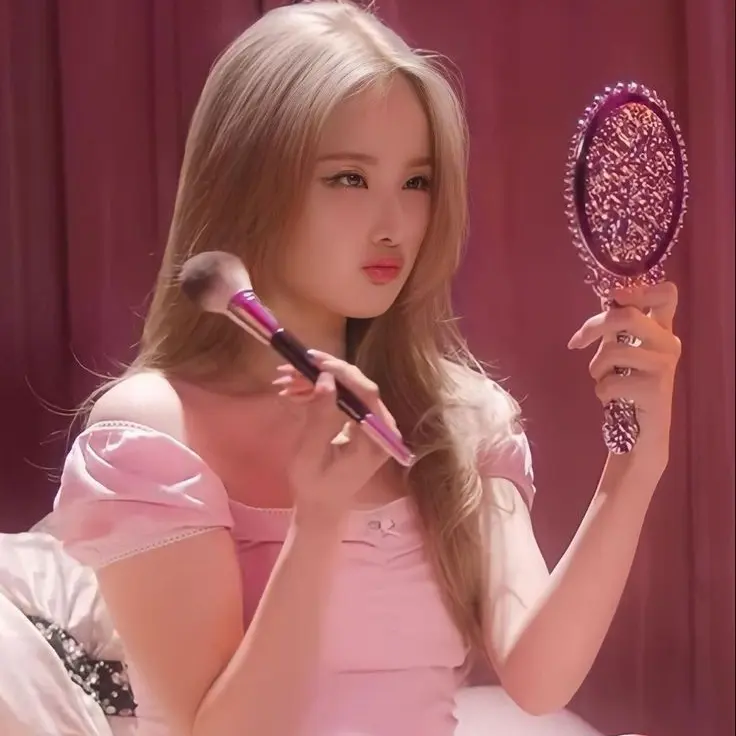 PortlyWhisk5900의 퀸카로 살아남기