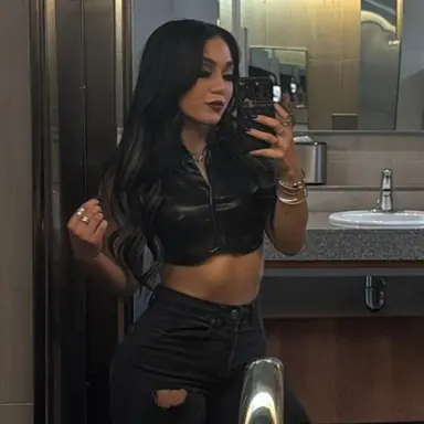 Profile image of Roxanne Perez