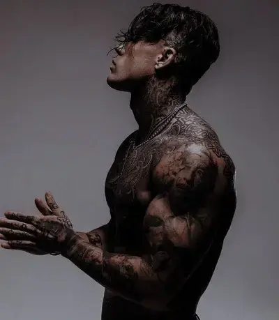 GrumpyShoe4014의 Damien Vance