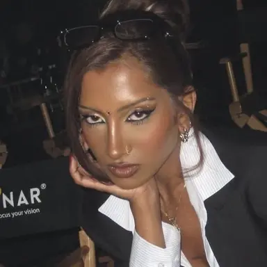 Profile image of Lara