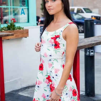 Profile image of Zoe Bloom