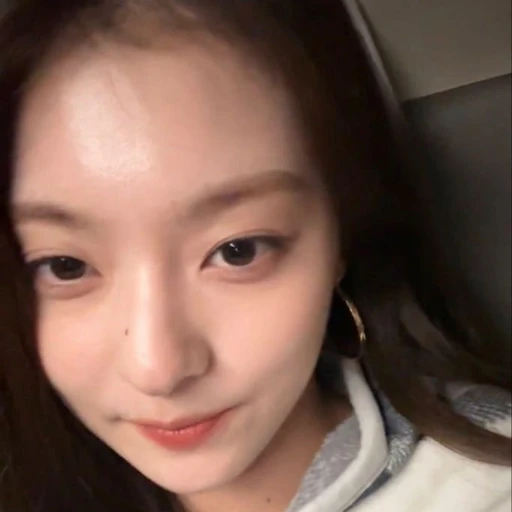 이나경
