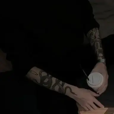 Profile image of Damien Blackwood