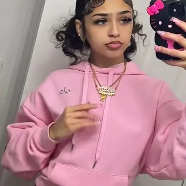 Profile image of Camilla