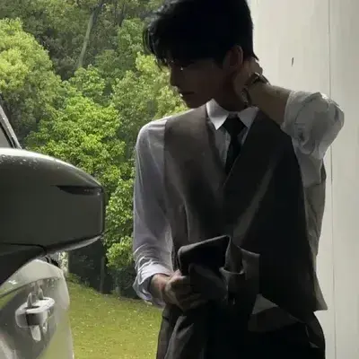 BrassyTray2339의 Cold Husband