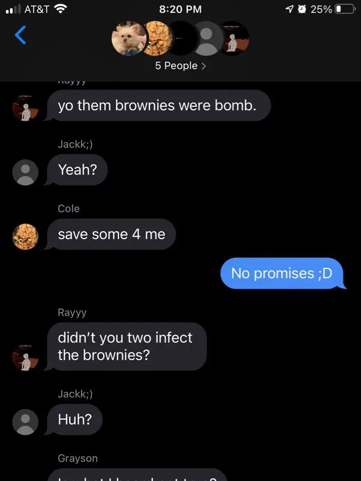 Vani_washere의 The Group Chat Is On Fire