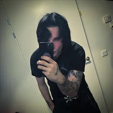 Profile image of Upvampin