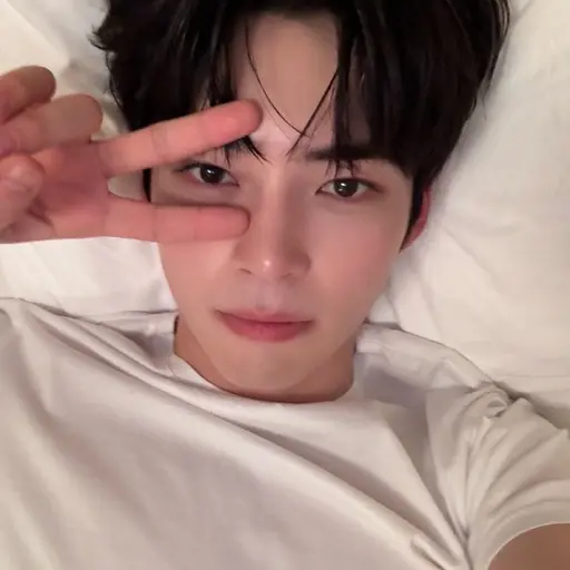 LightEar0373의 성한빈