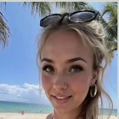 Profile image of Clara