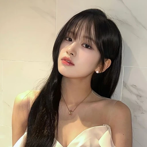 안유진
