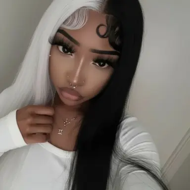 Profile image of Violet