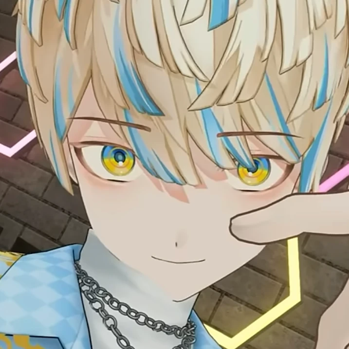 緋八マナ