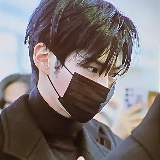pllqbl의 성한빈