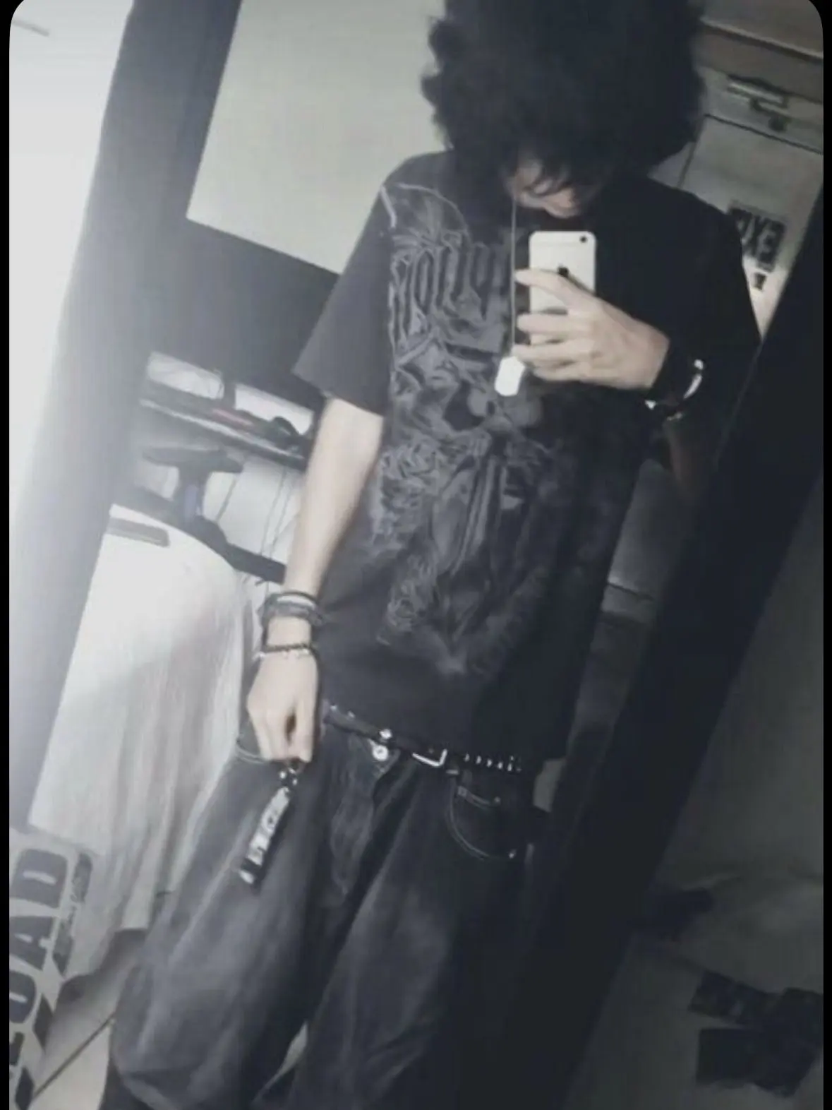 SquarePouch2698의 Opposites attract!🎸💐