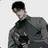 우 연