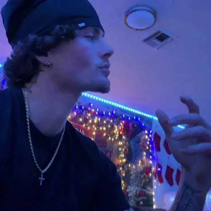 RoastCorn7569의 Jett Vance