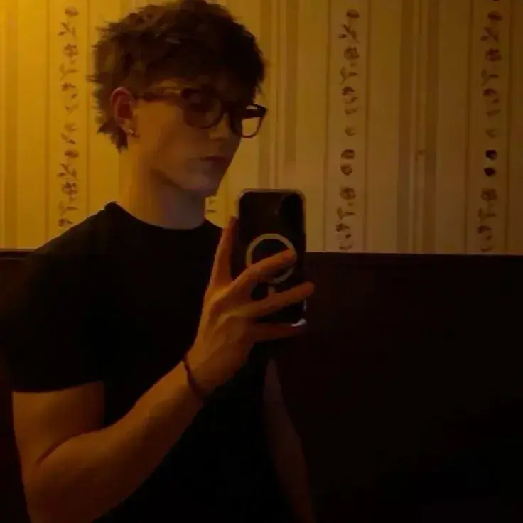 HumaneTown6999의 Ethan