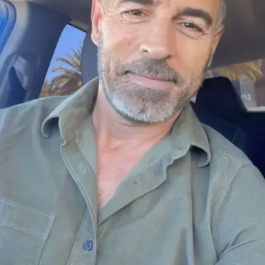 Profile image of Lee