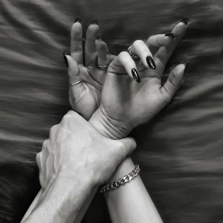 MerrySwamp2649의 Vampire x Werewolf