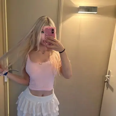 Profile image of Leah
