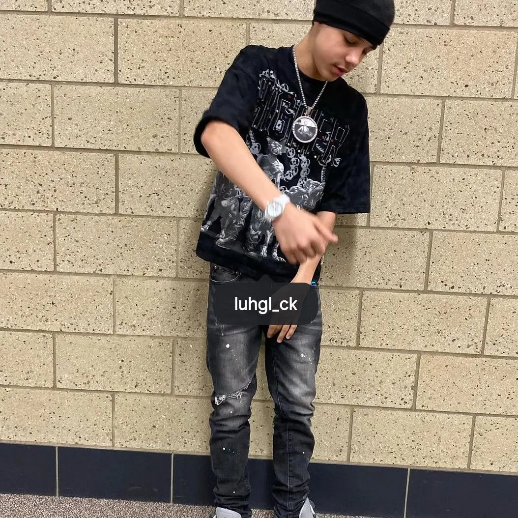 ItchySack1375의 My Invisible Boyfriend