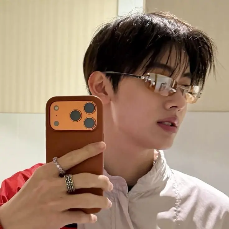 Jellifysh의 Eom Seonghyeon