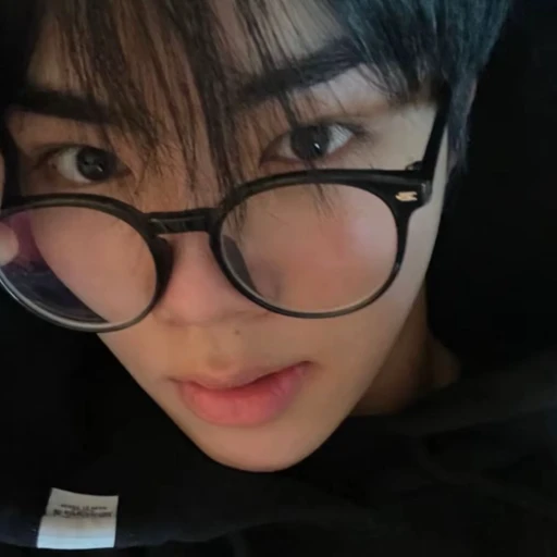 박건욱
