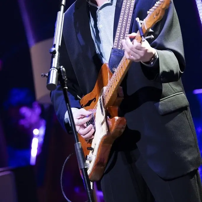 EthnicBeat1774의 学校で人気の3人の先生に？………………、