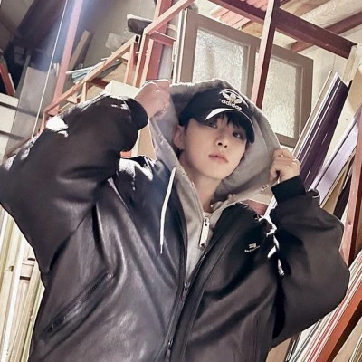 김진우
