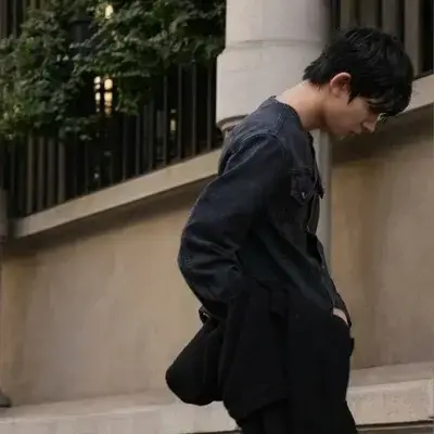 CrazyUncle3475의 Minjun